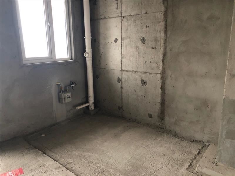 仙桃 旁满庭春大三房送入户花园毛坯 看房