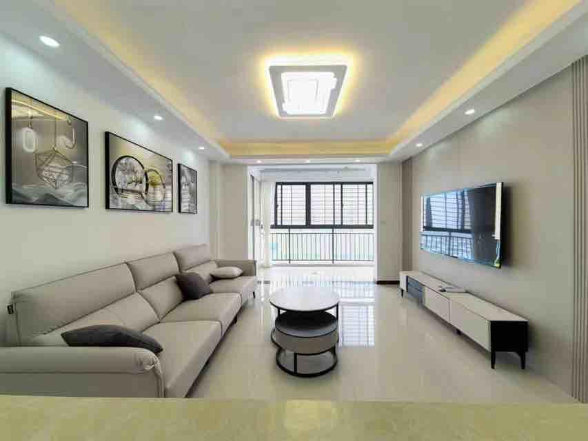 城南5字出头，带精装修，周边配套齐全小区！