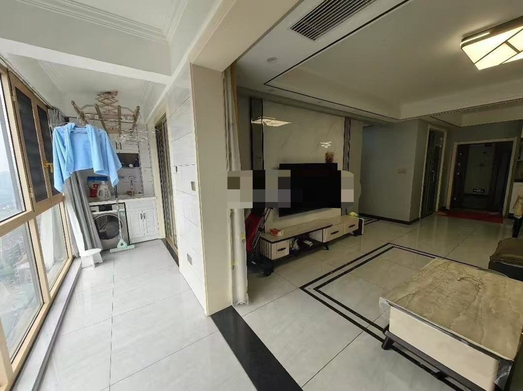 捡漏，元泰未来城C区，精装三房两卫，单价5千多，楼层好，视野采光好，