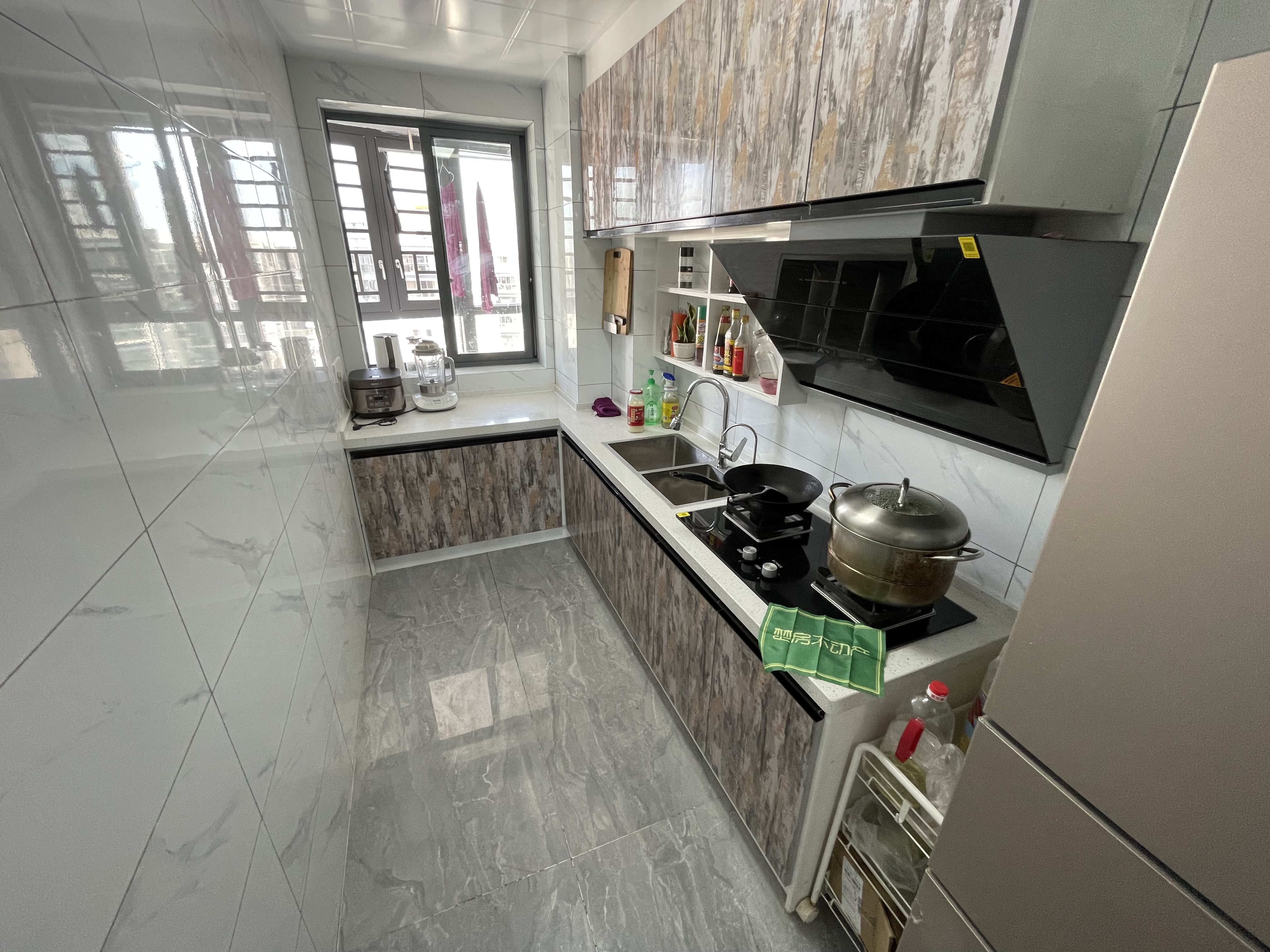 福星城双阳台精装修家电齐全直接可以住视野广阔