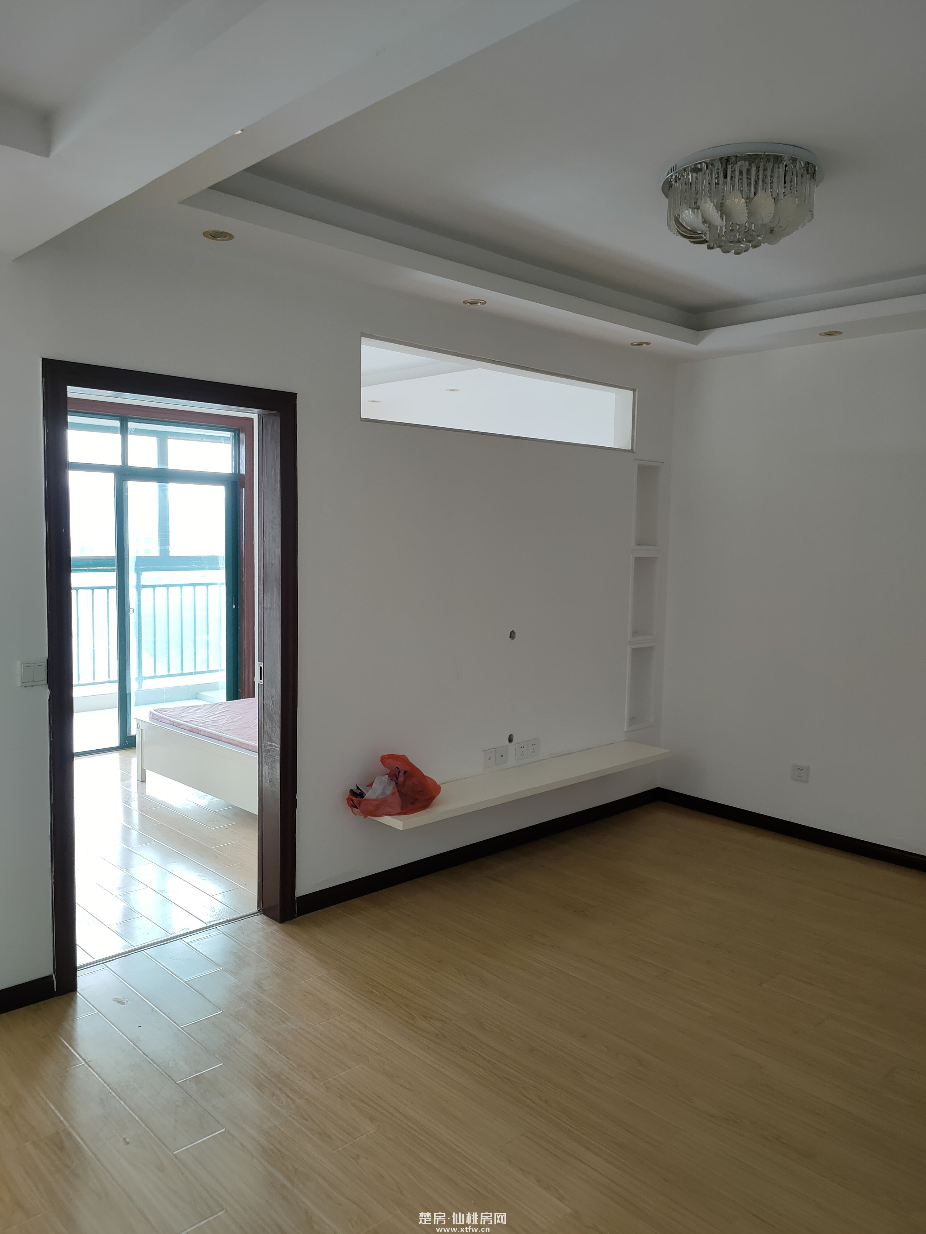 武商生活圈东区车站旁 房