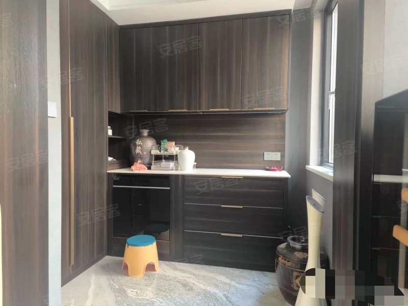 城南，领‬秀城，​电梯大平层，小洋房​，全‮豪屋‬装一‮品线‬牌拎‮入包‬住