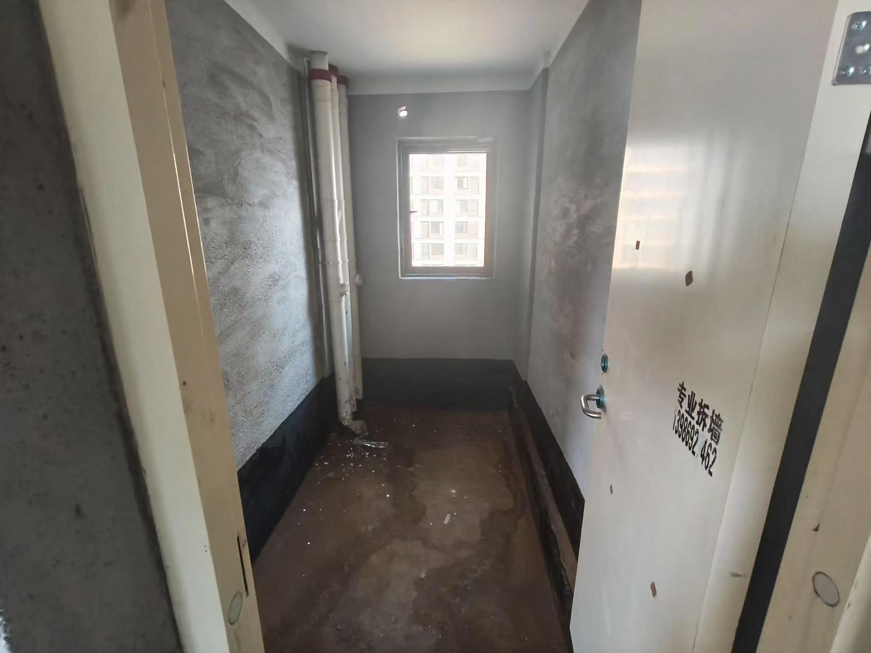 城南，森林国际北苑，精装三房两卫，好楼层，东边户，7米长阳台