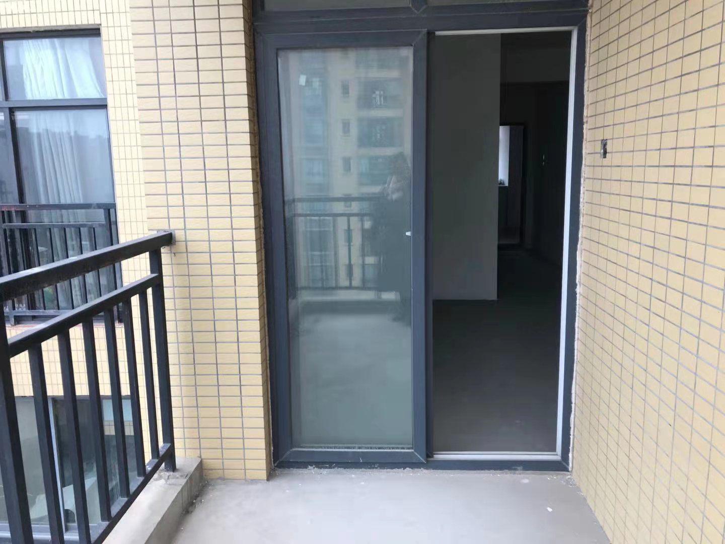 三丰鼎城舒适两居，新证，可按揭