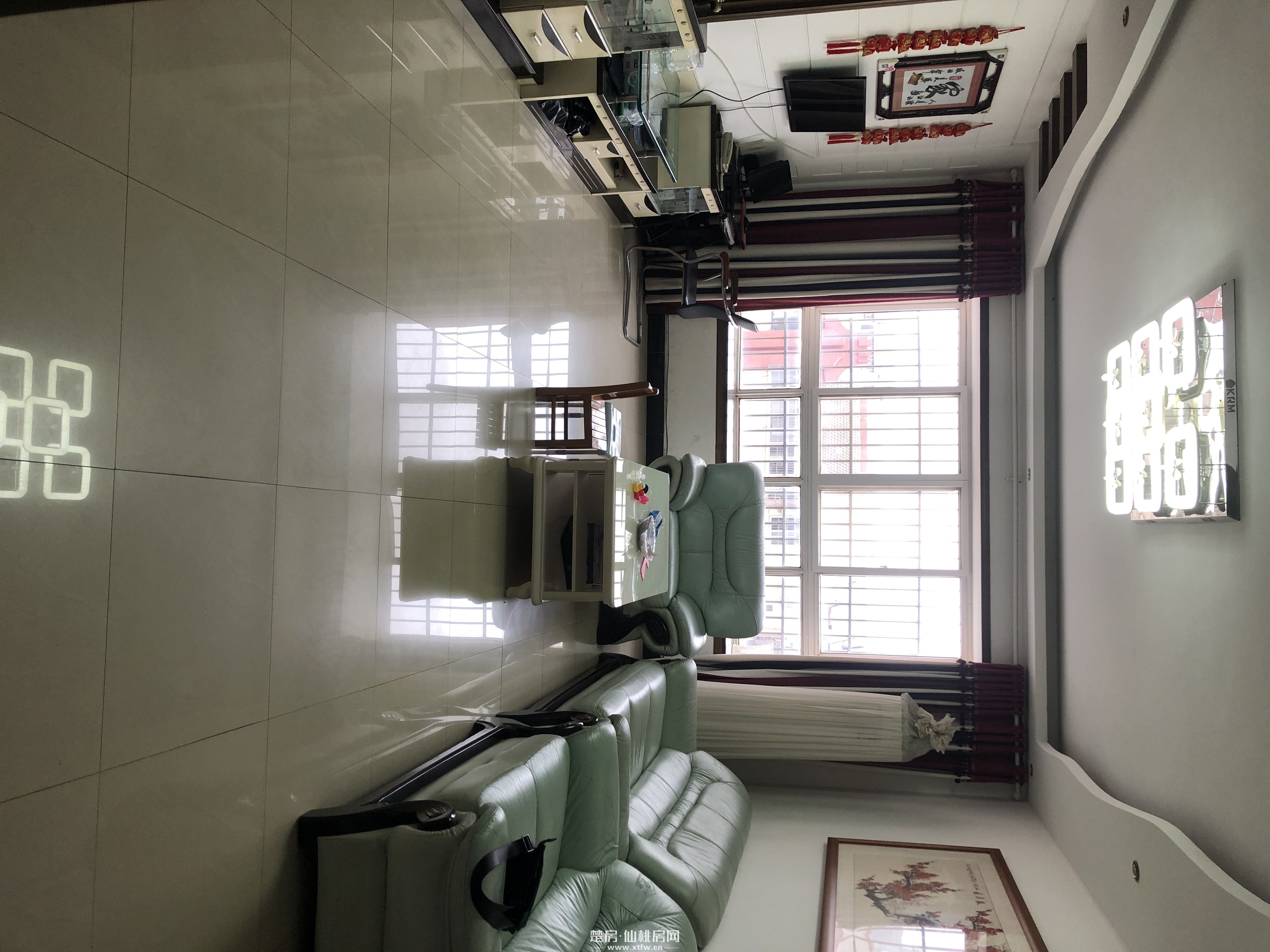 芙蓉花园145平米4房2厅2卫拎包入住