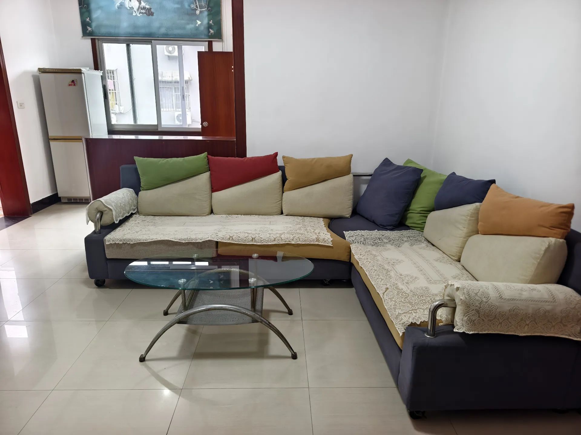 捡漏，老三中旁，步梯四楼，，精装大三房，双阳台，拎包直住，证满二