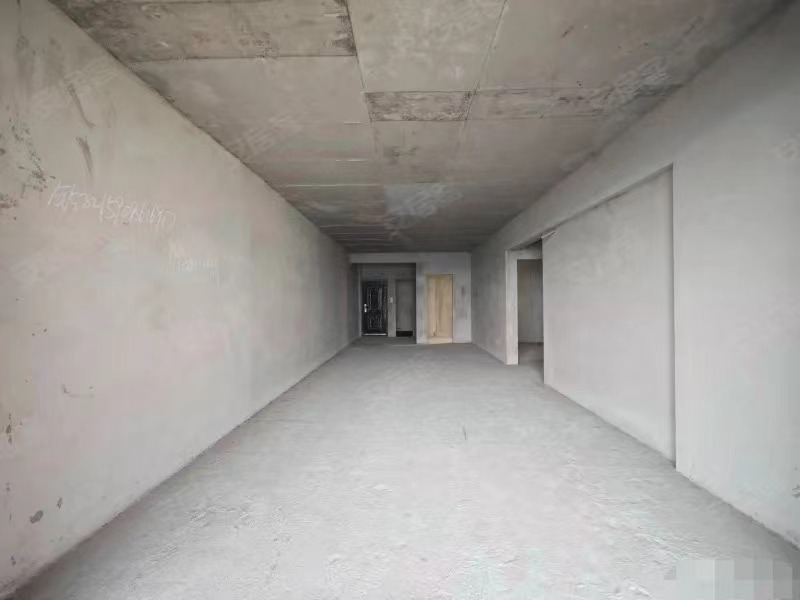 313，武商旁，单价3700，电梯房，123平，证满二，诚心出售