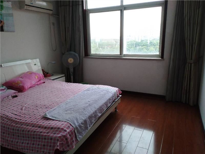 仙桃 附近世纪雅苑满五居家陪读都适宜生活圈成熟