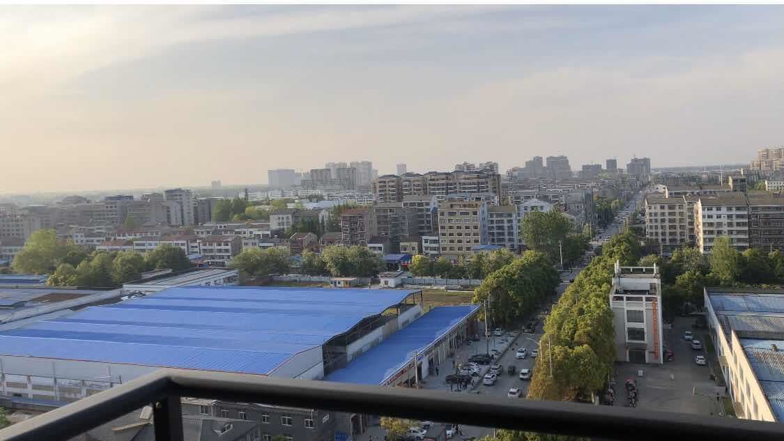 英伦名邸毛坯大3房，南北通透双阳台，电梯好楼层采光非常好