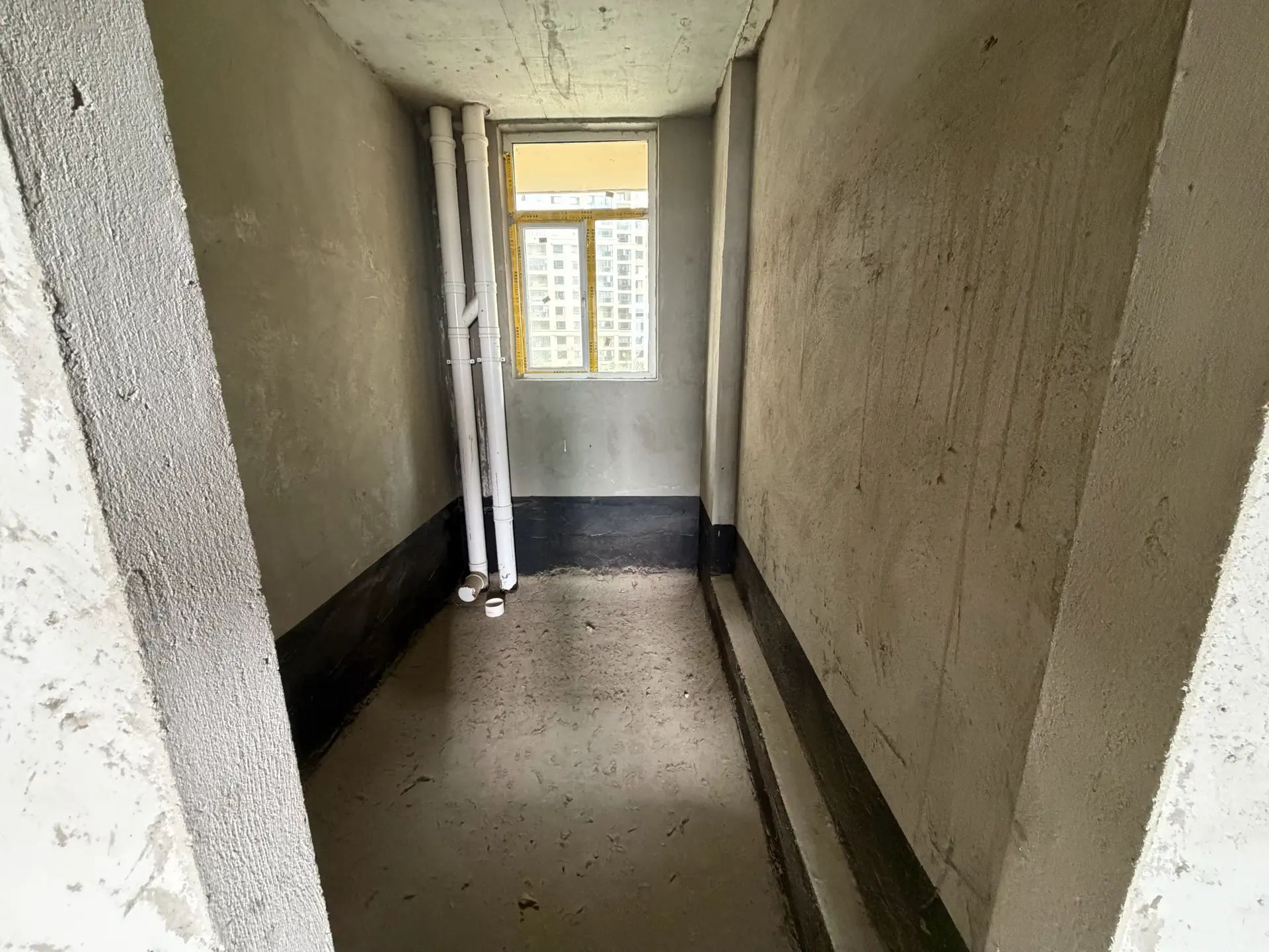 城南,沔阳清华园，电梯小高层，边户双阳台，证满二，一口价56.5