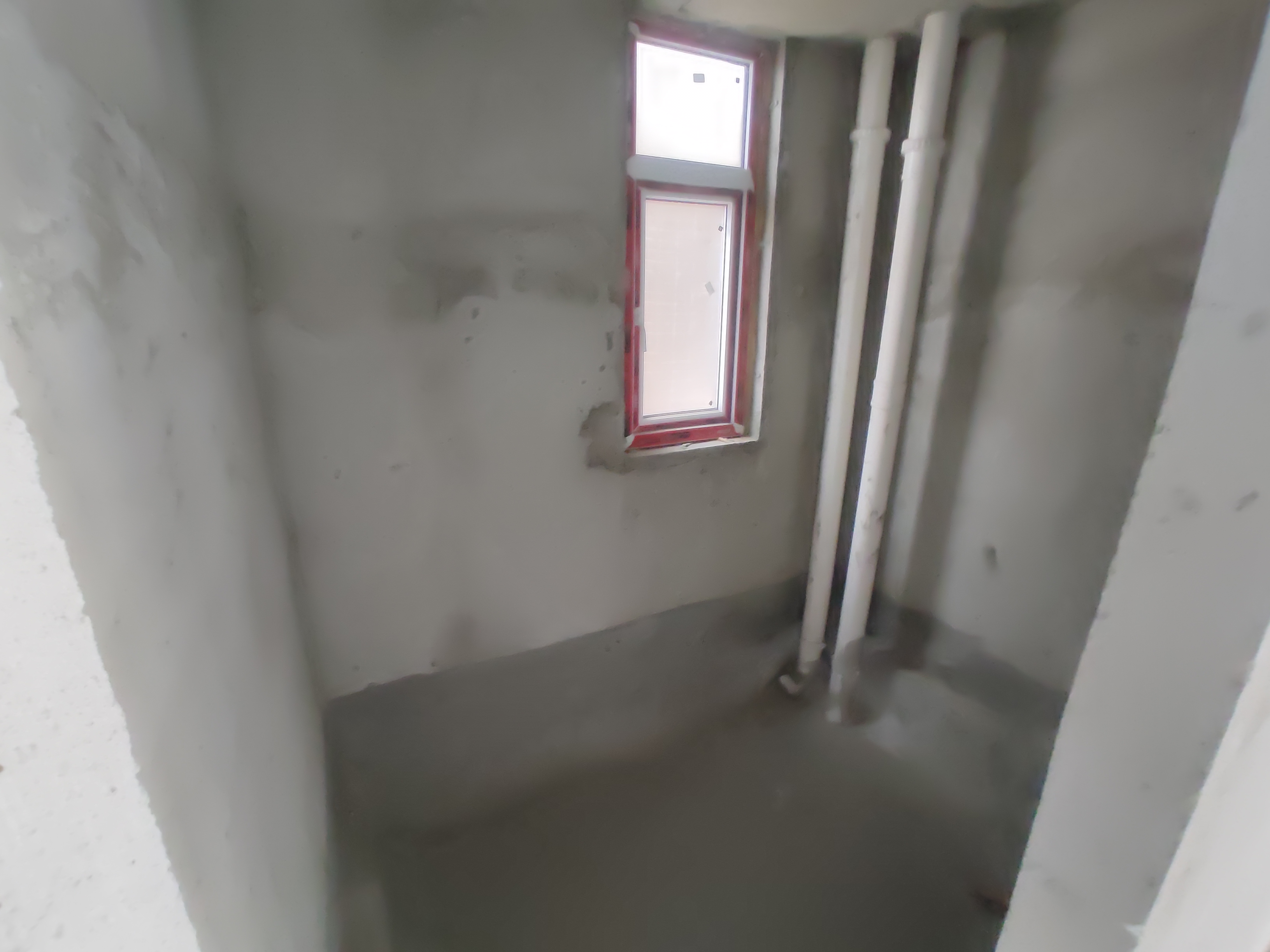 沔阳公馆.毛坯大三房边户.南北通透.小区环境好.看房方便