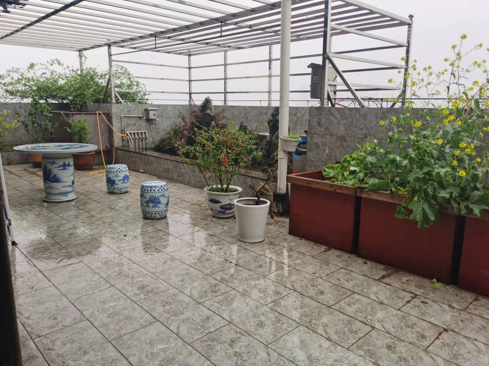 绿地华庭香格里拉电梯复式中式装修空中大露台花园