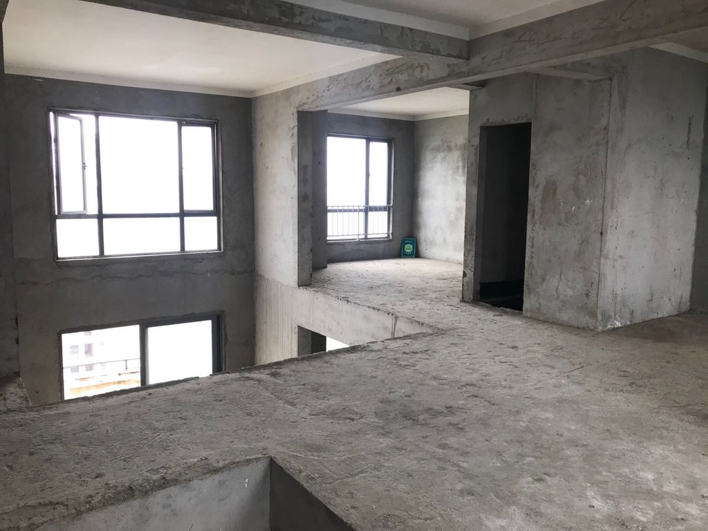 御台公馆 御台公馆毛坯复式南北通透视野开阔采光 棒看房方便