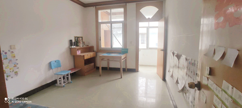 粮贸宿舍商城北门装修四房诚意出售