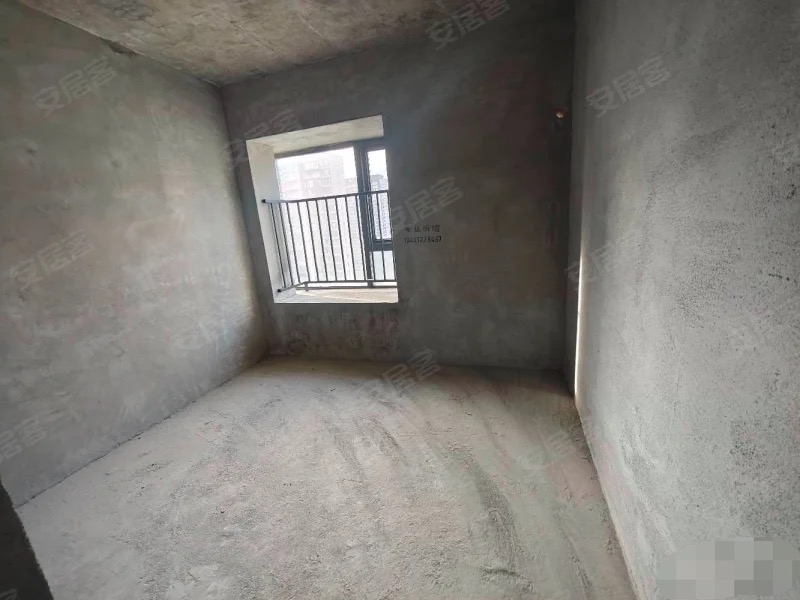 急售，城南，蓝天白云，电梯好楼层，带车位，捡漏