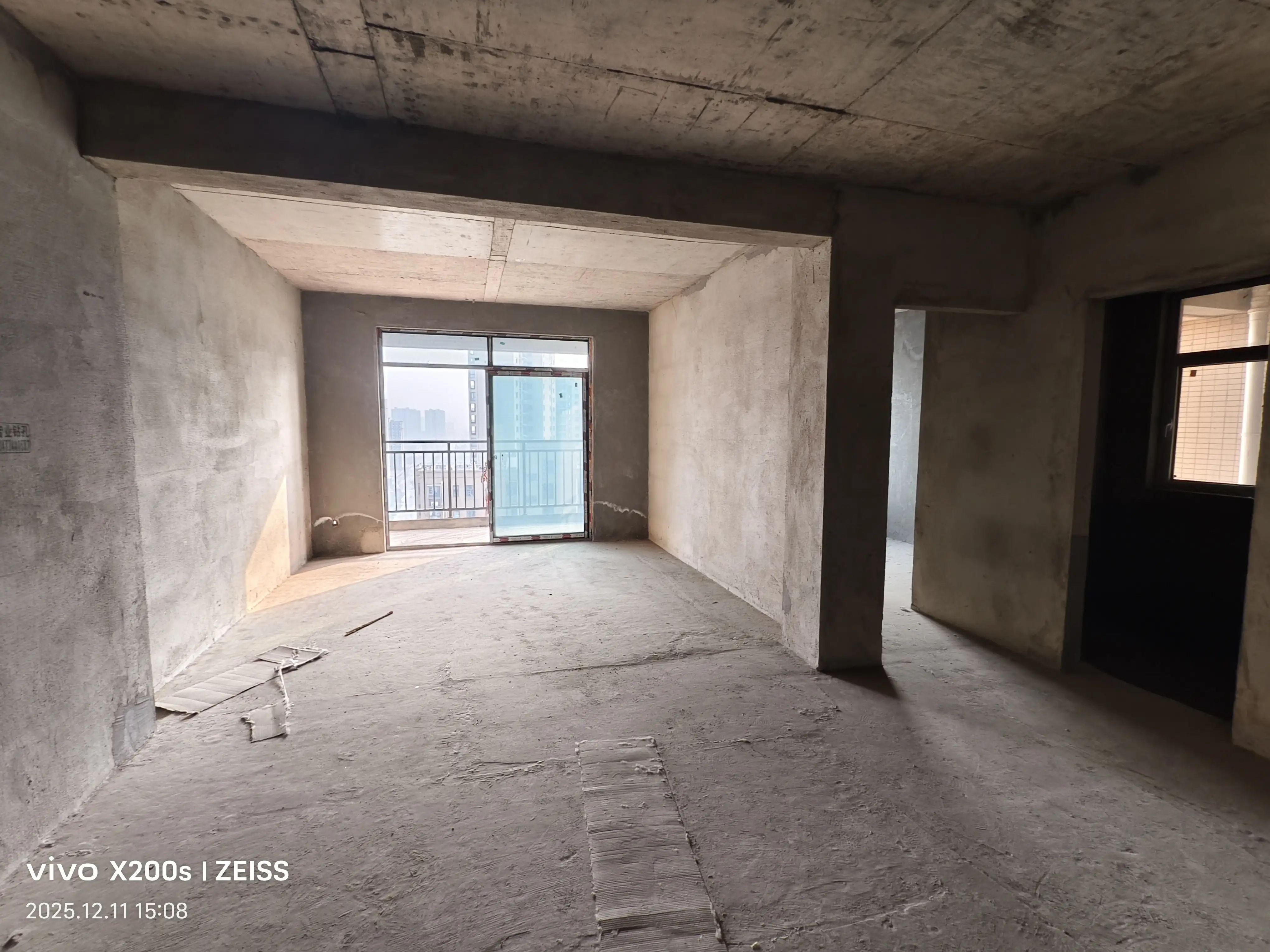 捡漏，时代天骄，单价2850，毛坯三房，好楼层20楼。证满二