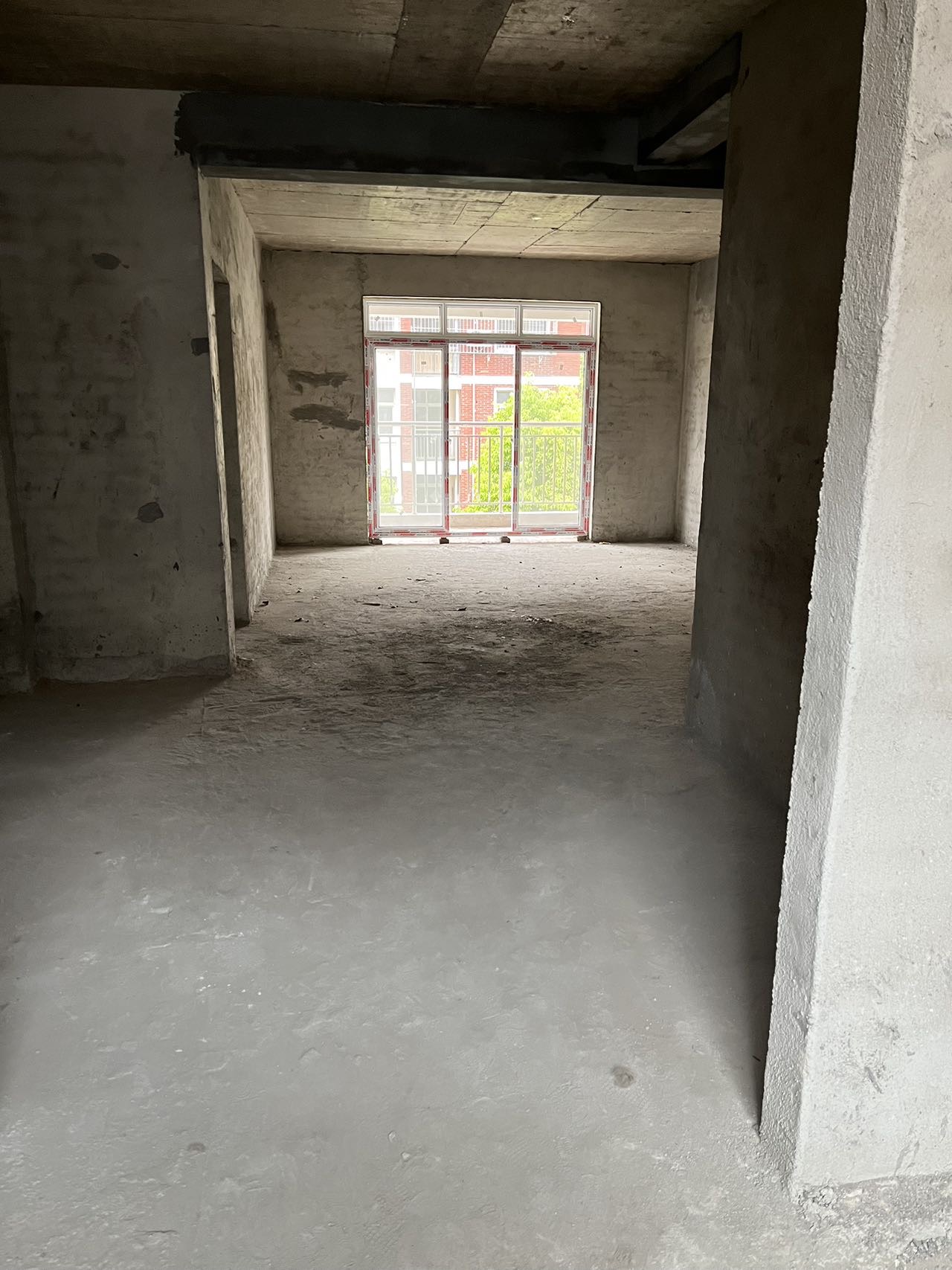 诚售和平社区120毛坯，中介也可