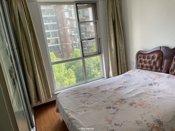 天下城市星座电梯好楼层。理想的私人空间，30万拎包入住