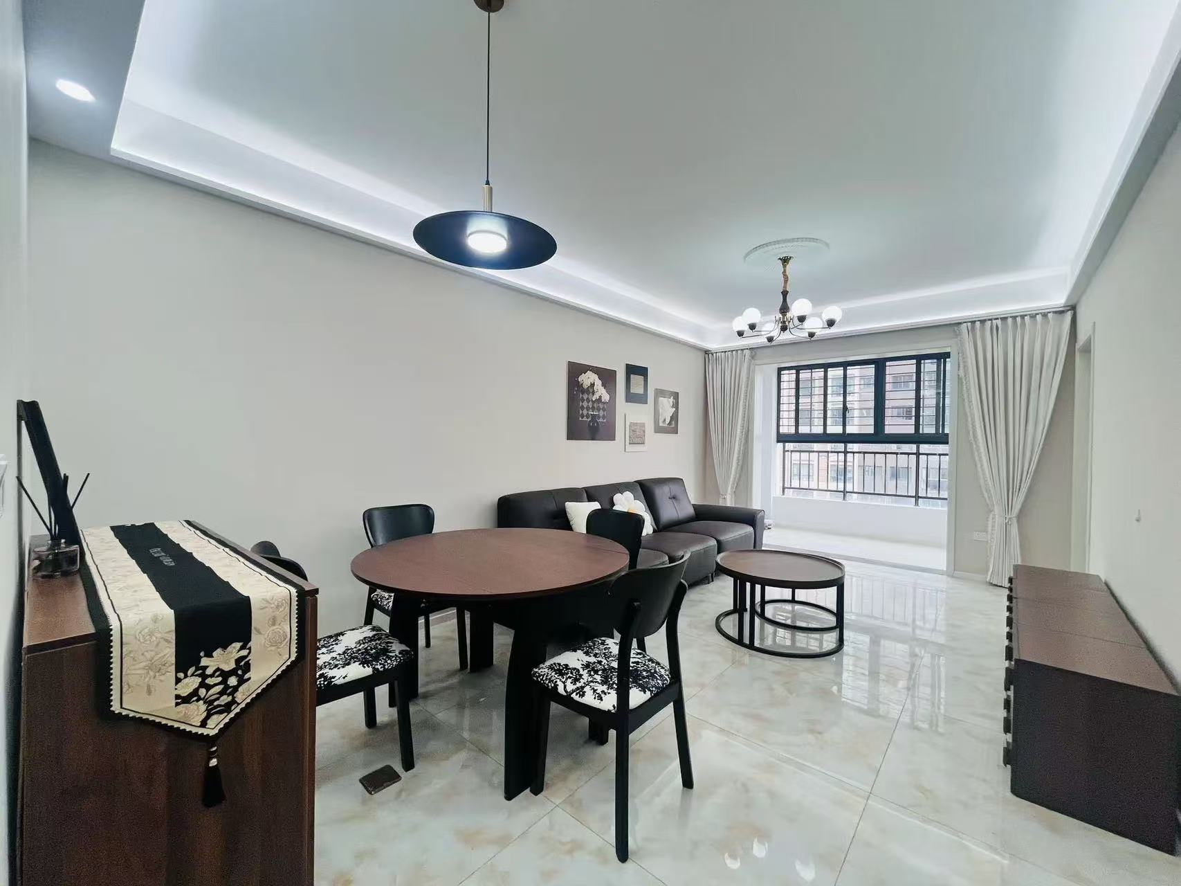 急售，和合国际，精装三室两厅一卫。拎包入住，证满二