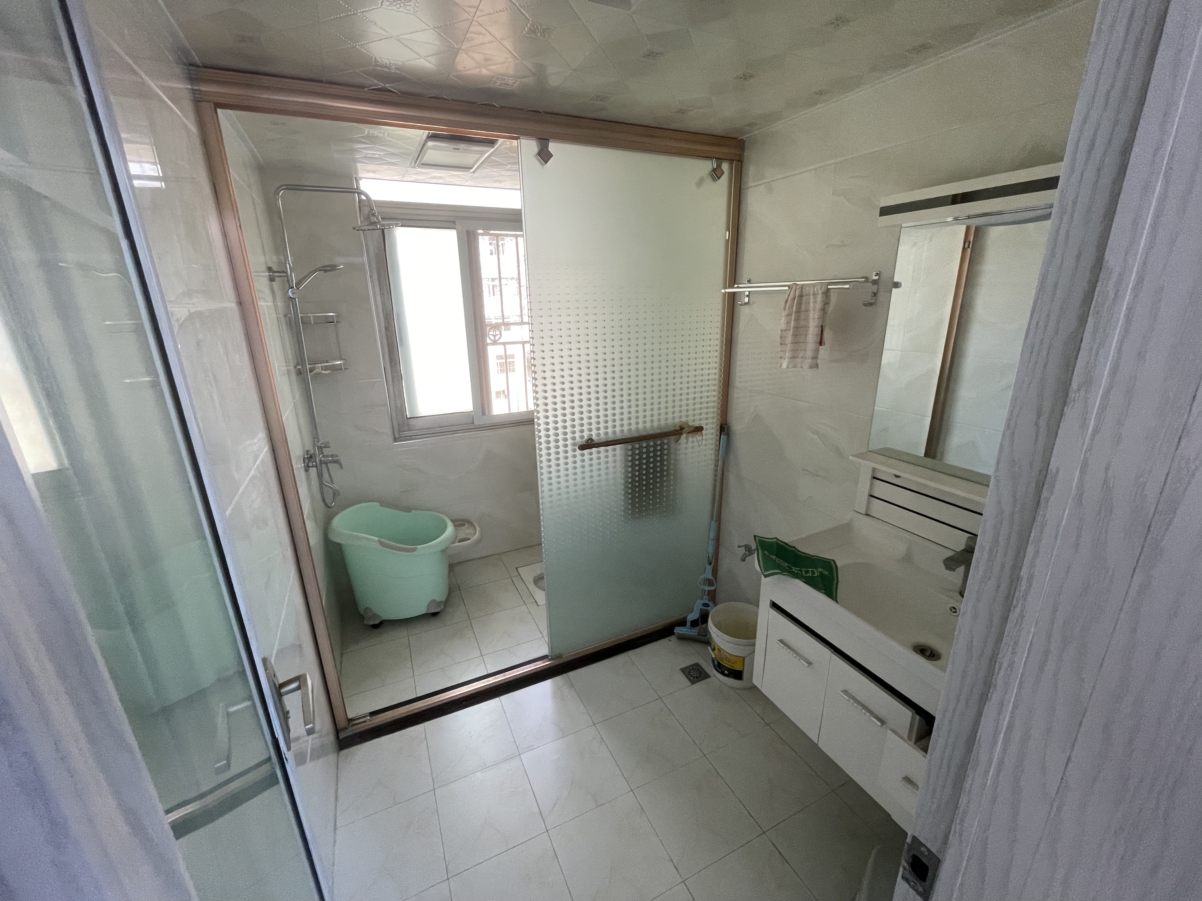 农委宿舍四房武商对面步梯好楼层新装修采光好小区院子大好停车