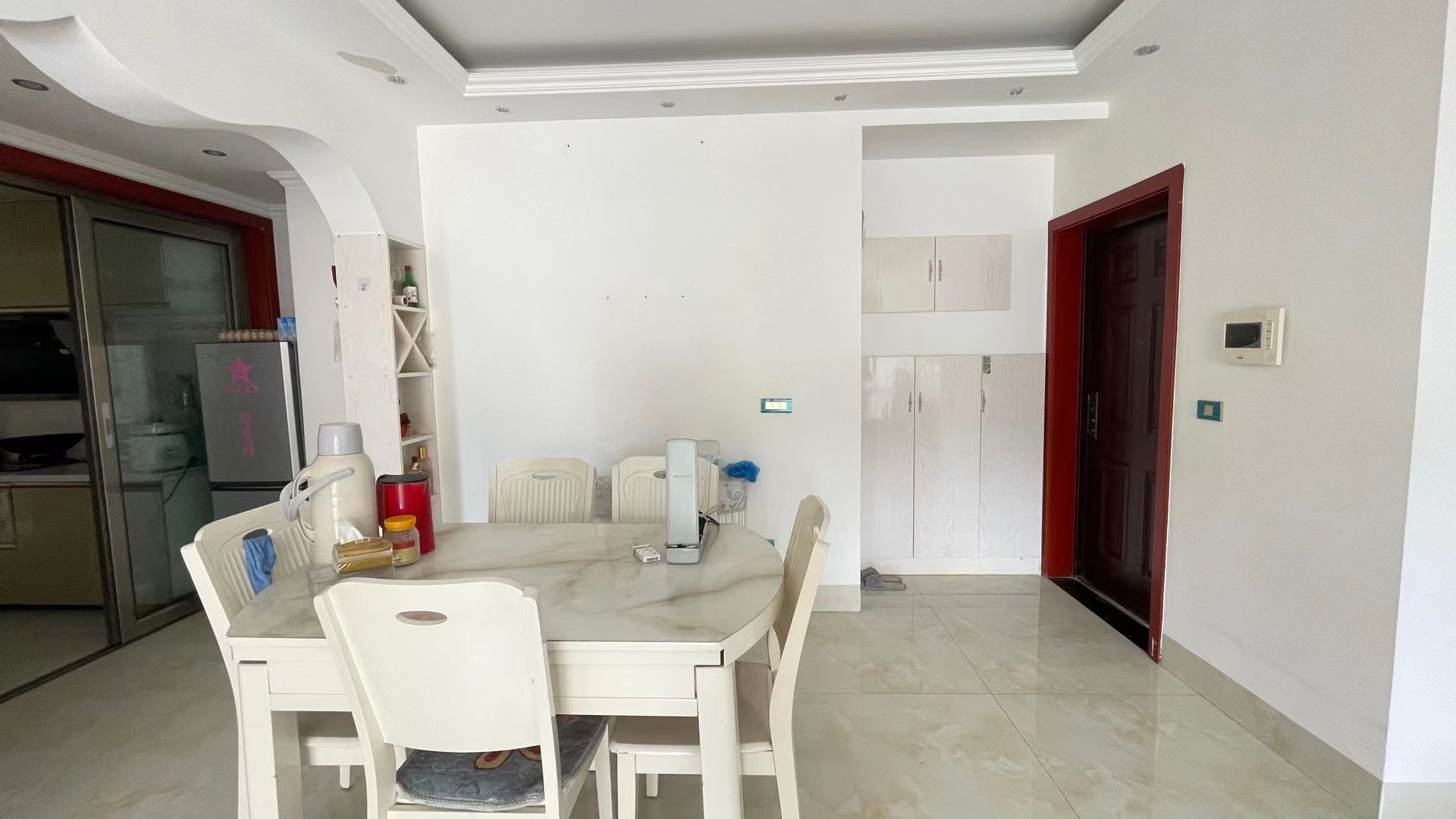 新城一号四期.精装三房.业主诚心卖.证件满二.看房方便