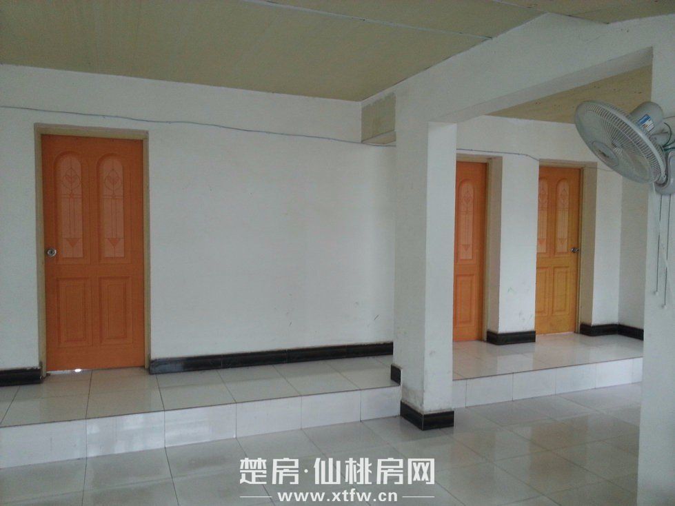 复州花园雅竹园3室2厅出租