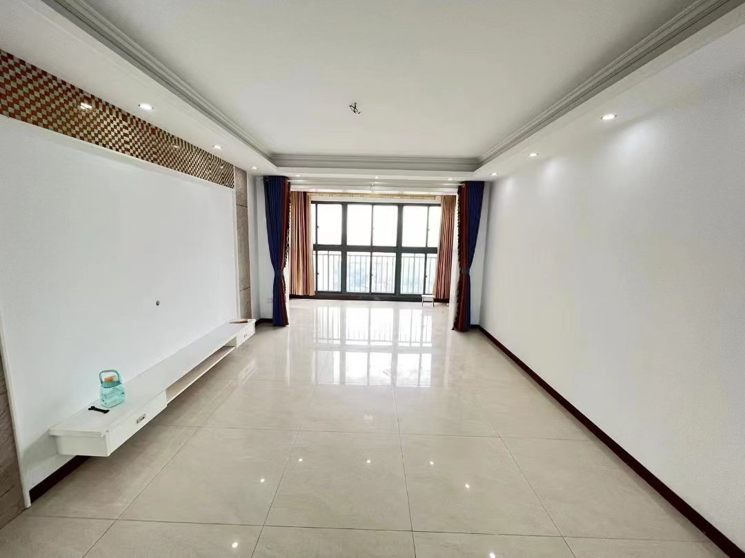 上苑一品.精装三房.看房方便