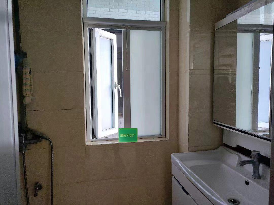 御台公馆旁田园国际复试精装修3房证满2年价格可谈