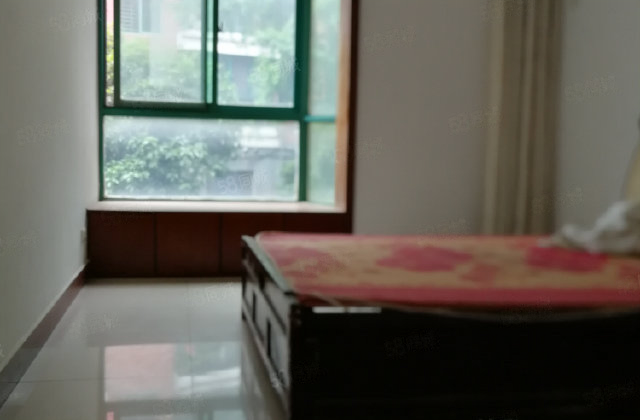 青青家园(仙桃大道53号)3室2厅2卫好楼层边套一梯两户