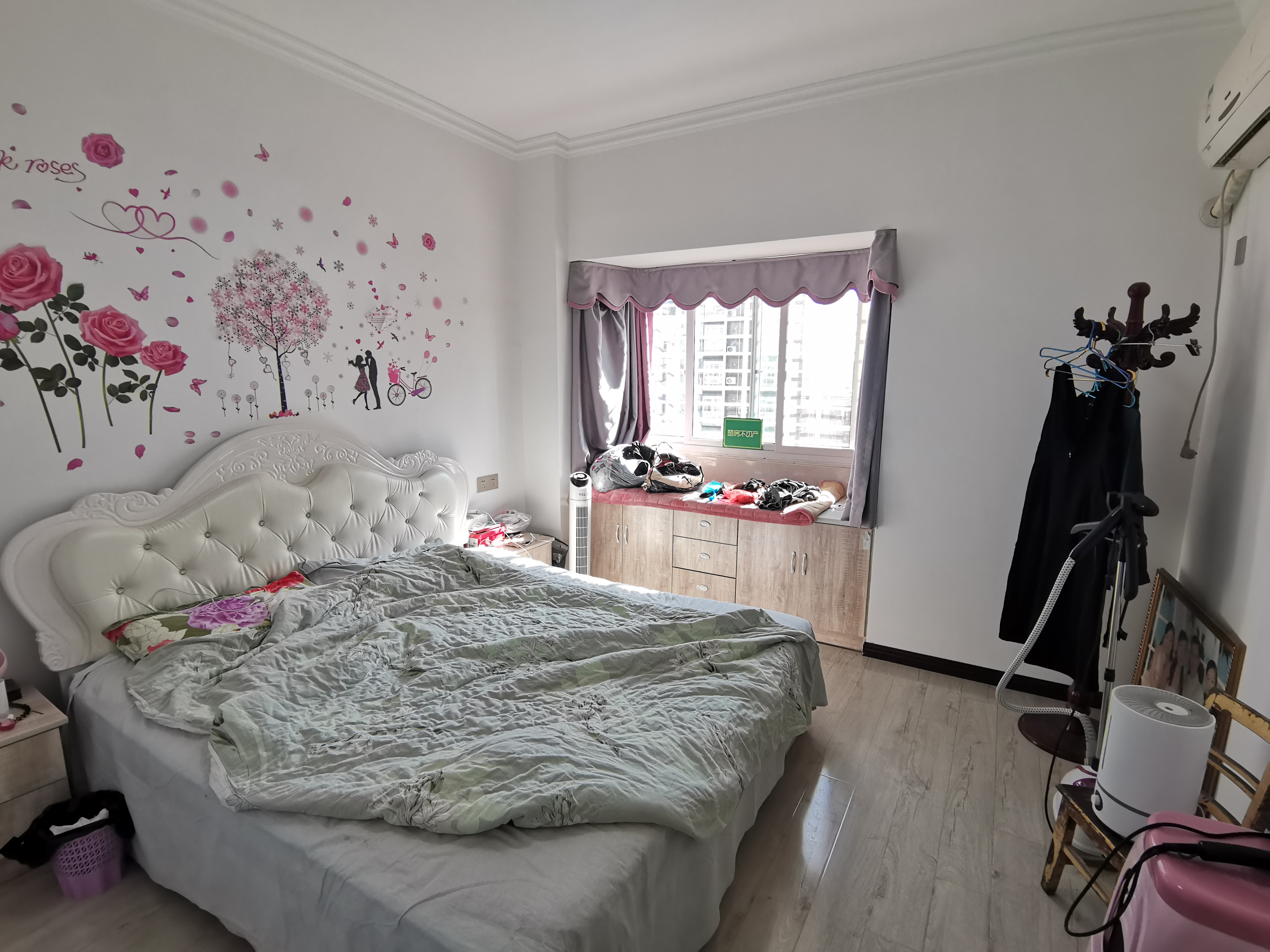 亏十几万诚心卖， 付10万好楼层，只卖毛坯价，证满二