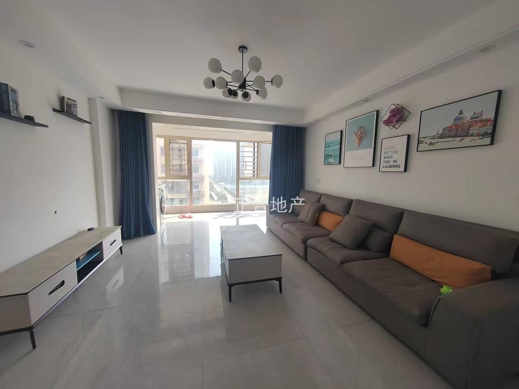 城南，荣怀，电梯小高层，一梯一户，精装3房2卫，9成新，好楼层，证满二