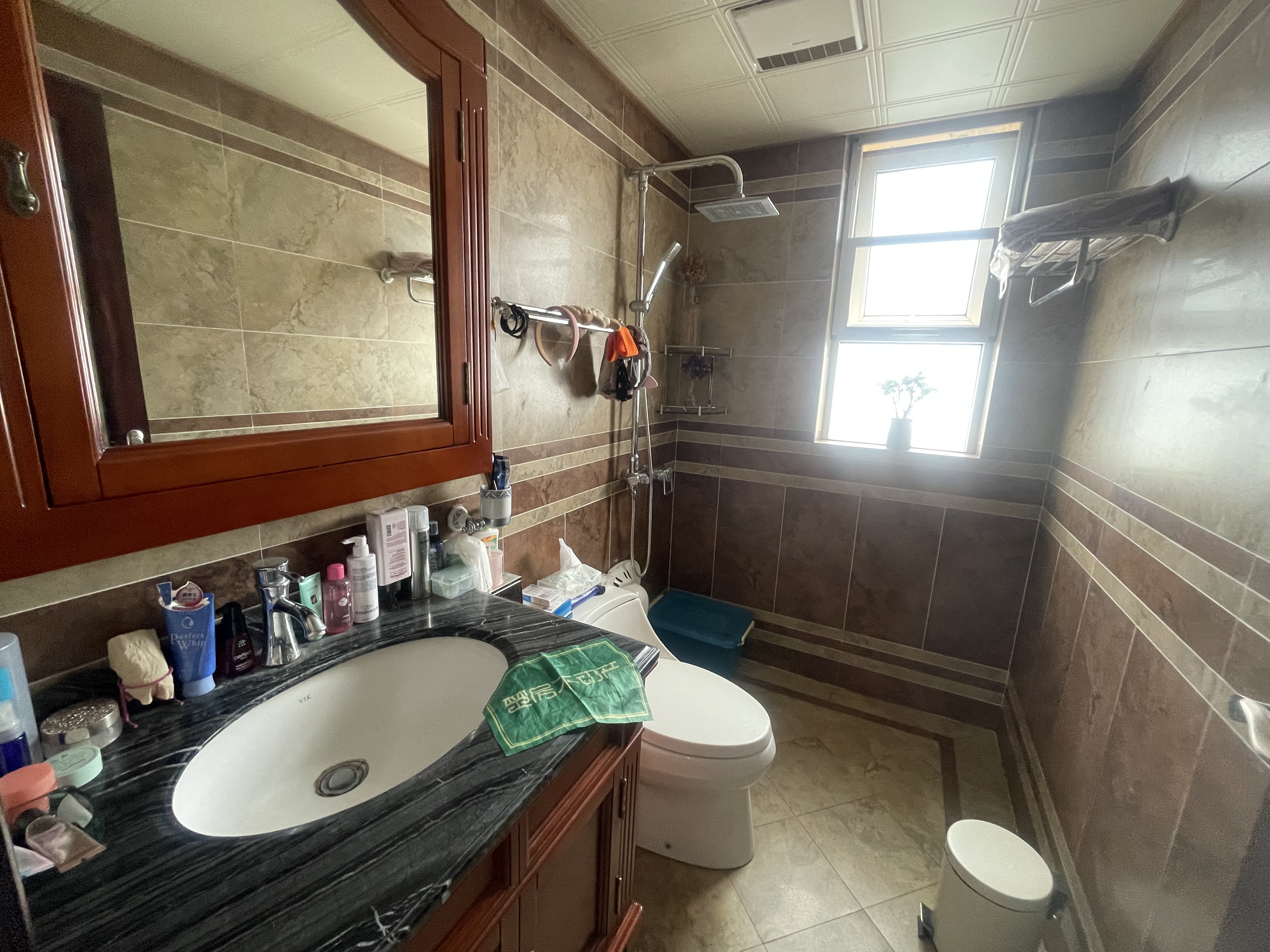 满庭春.中式风格.南北通透.保养好.直接拎包入住.诚意看房