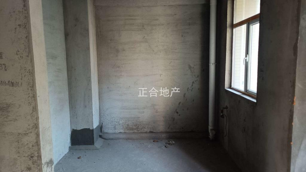 降价了，捡漏，城南，银孚领秀城，单价5500，西边户，带车位，证满二