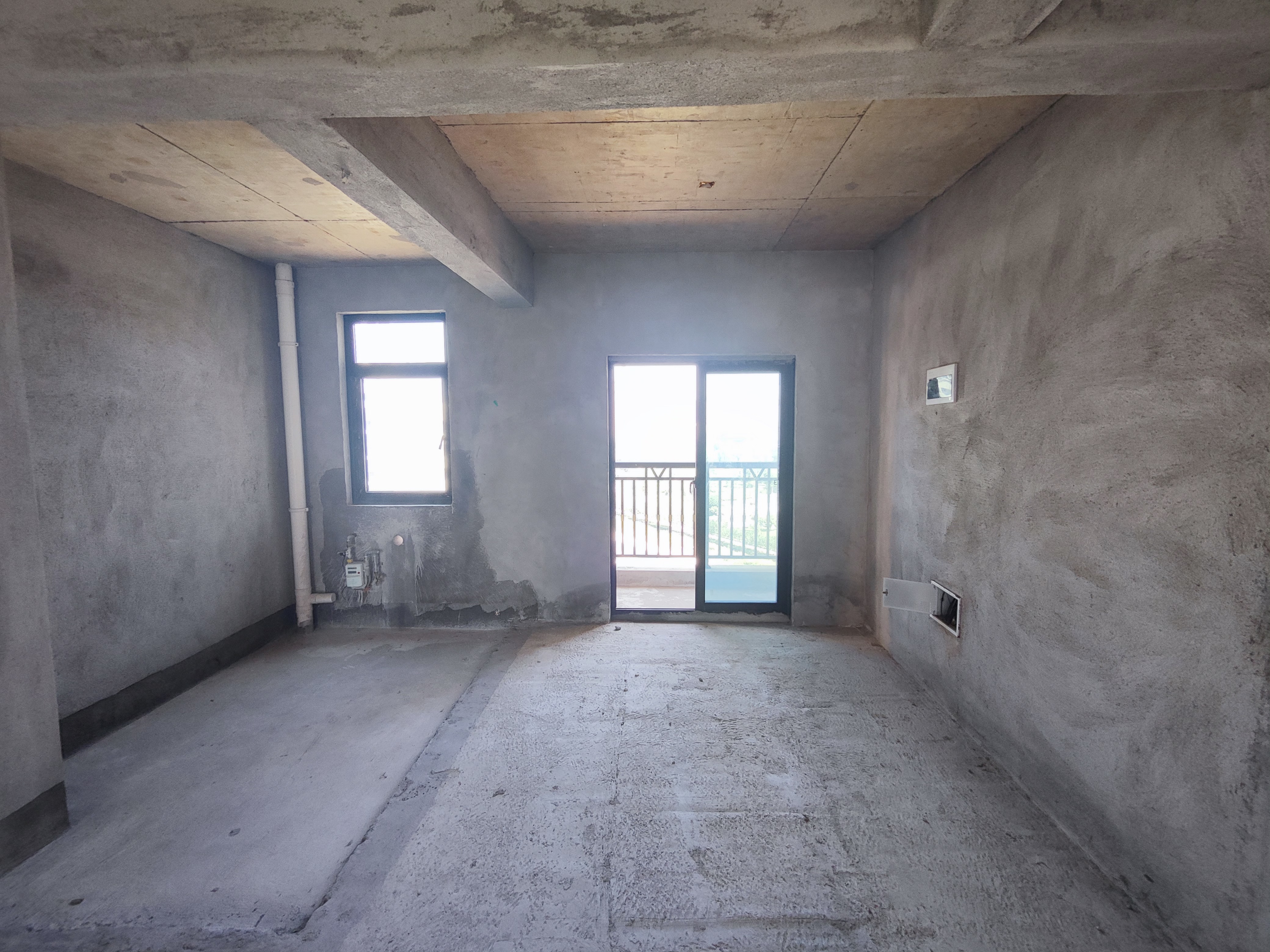 城东电梯房见钱就卖看房方便