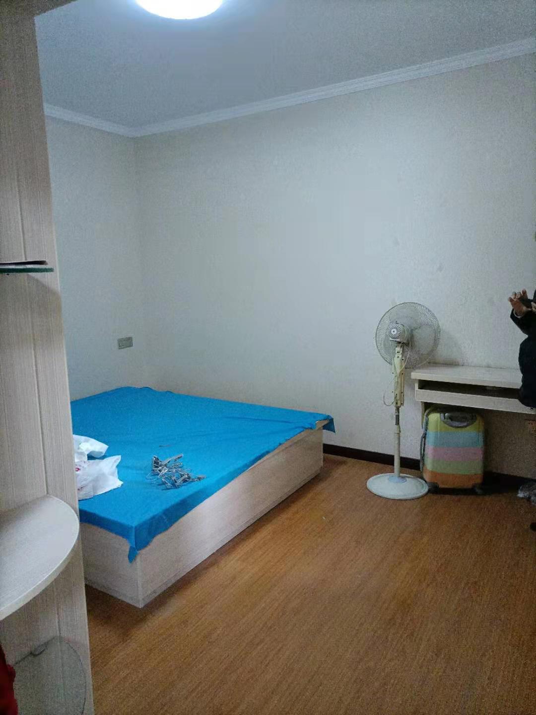 元泰未来城，精装修一天未住，本来是给儿子装婚房的，在武汉买了