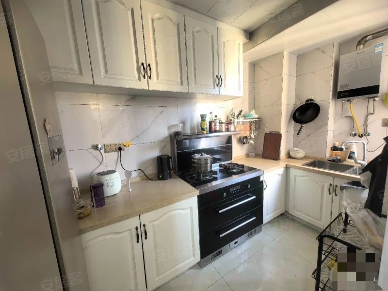 急售，森林国际，精装三房，单价5600多，好楼层，证满二，全屋中央空调，