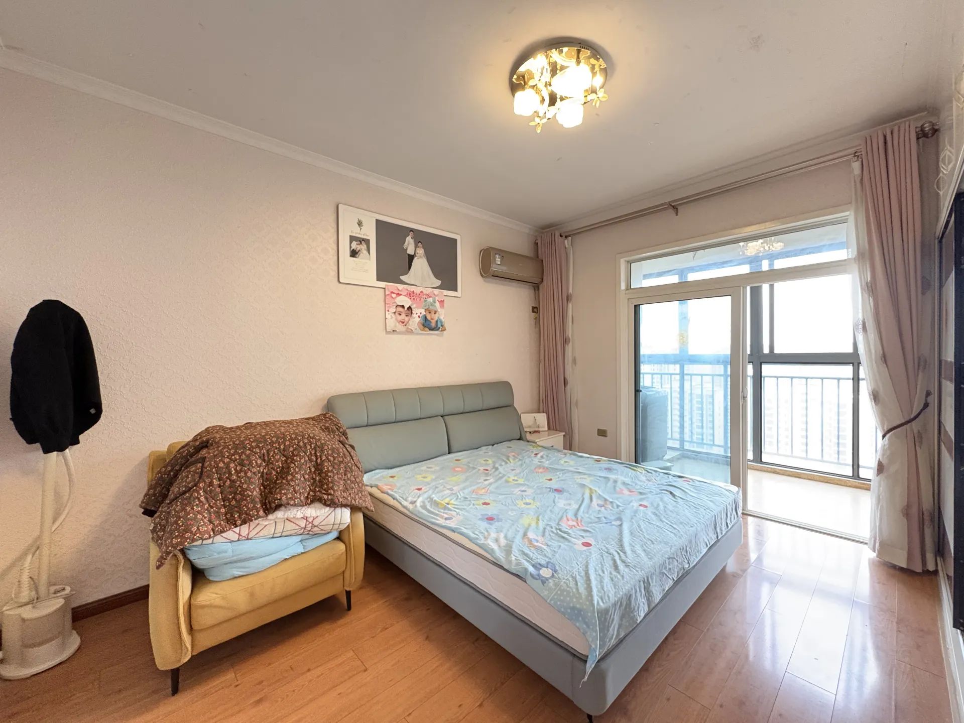 捡漏，森林国际城，不介意顶楼看过来，单价3660，全屋精装三房，