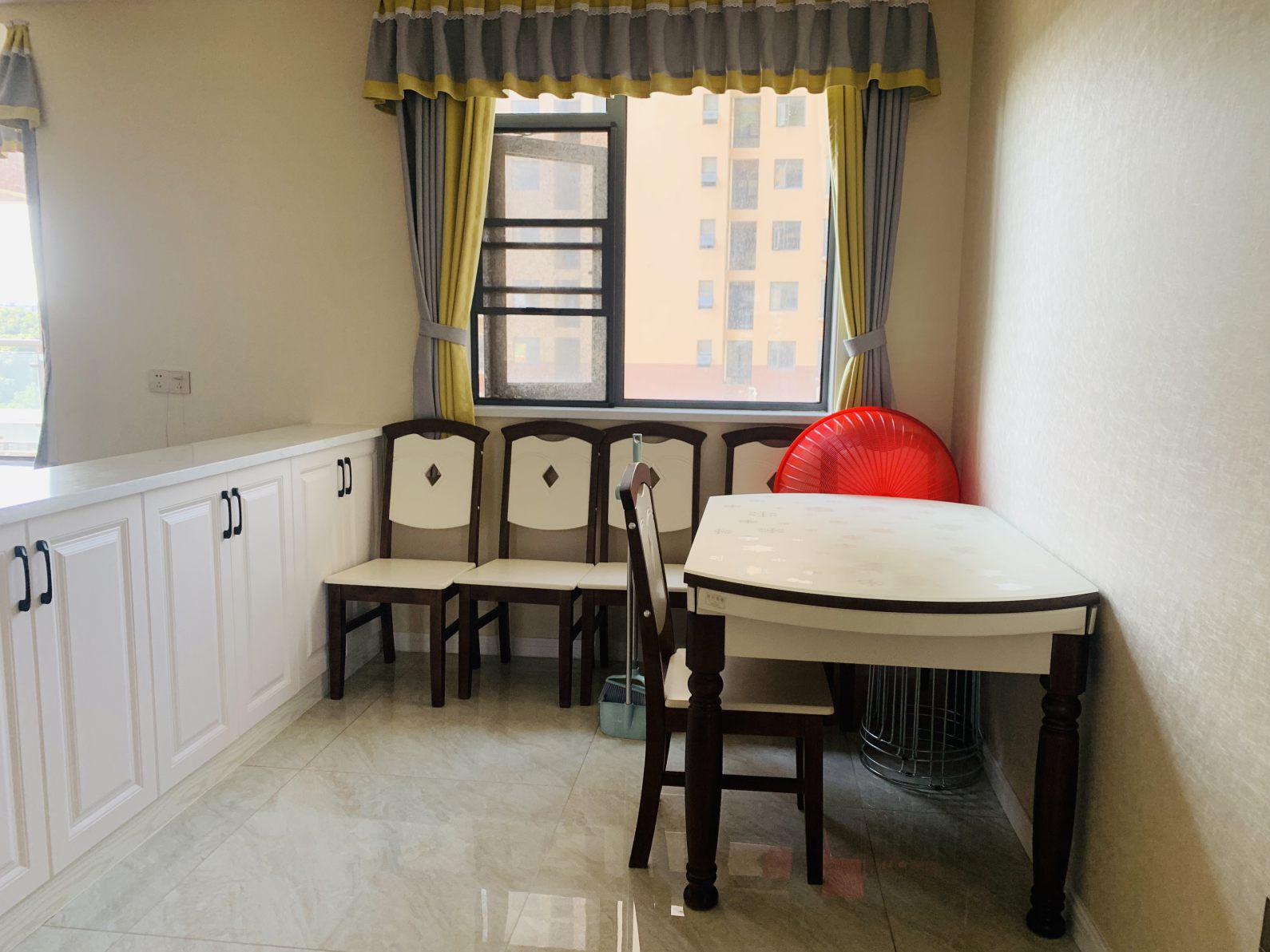 紫润尚城96.19平精装修3房9层新证满二