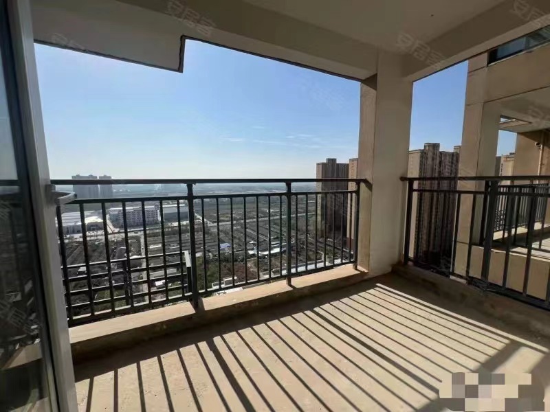 ？满庭春六期，小三房，中间好楼层，视野采光好，单价4600，