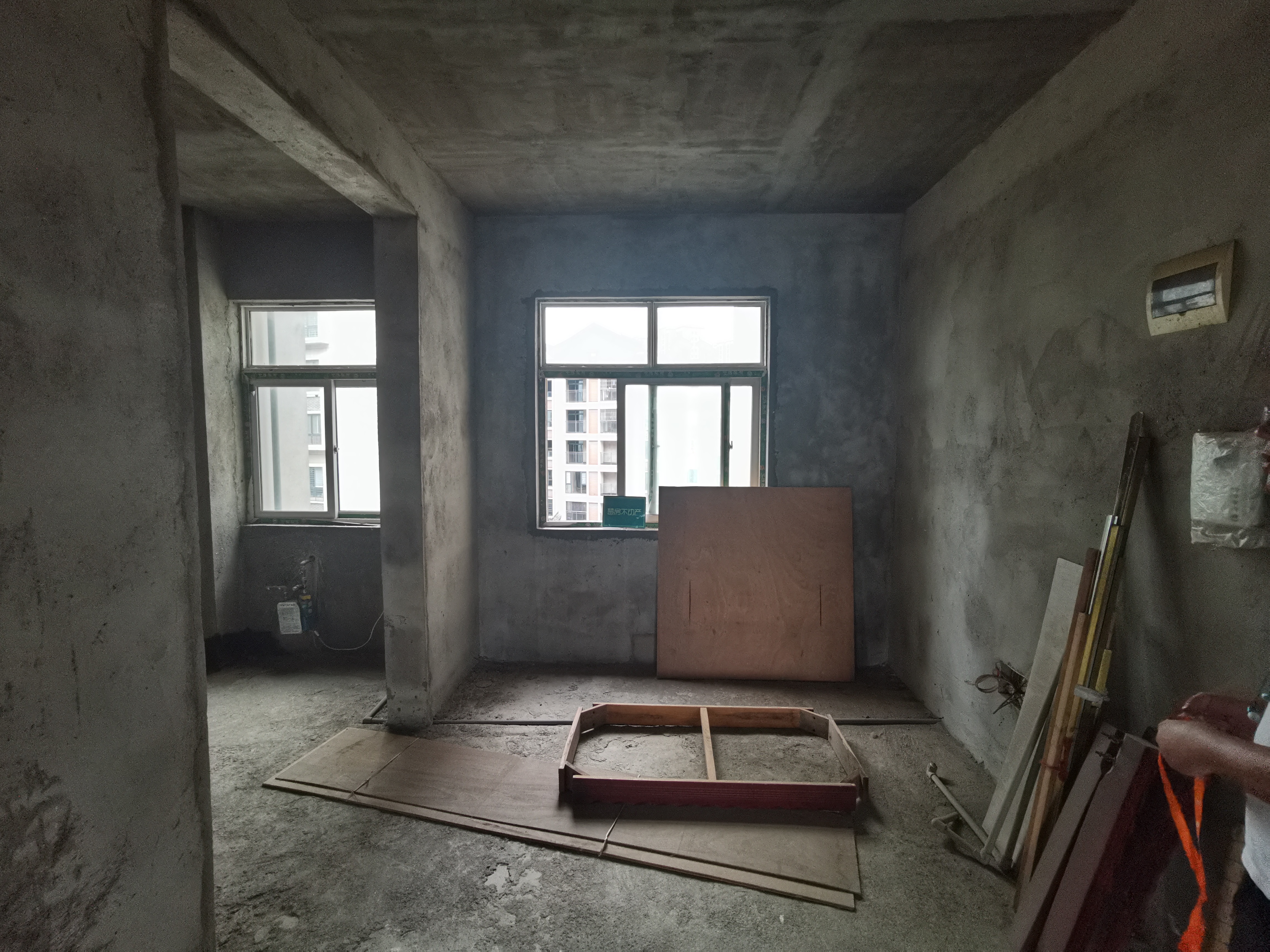 水云间电梯小高层环境优美江滩公园近在迟尺看房方便