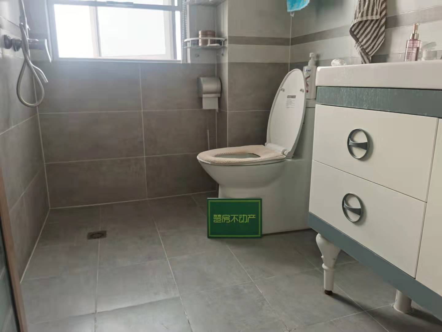 城西李小双运动城附近时代天骄精装复式满二业主诚意出售