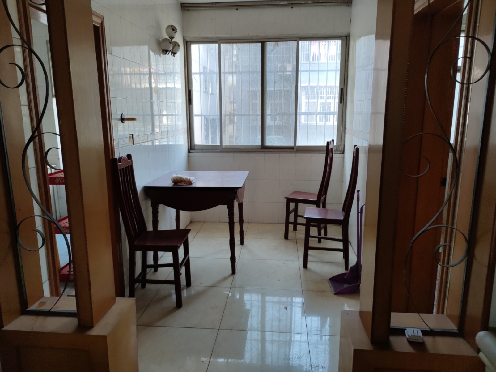 正源小区满五东边户，采光佳