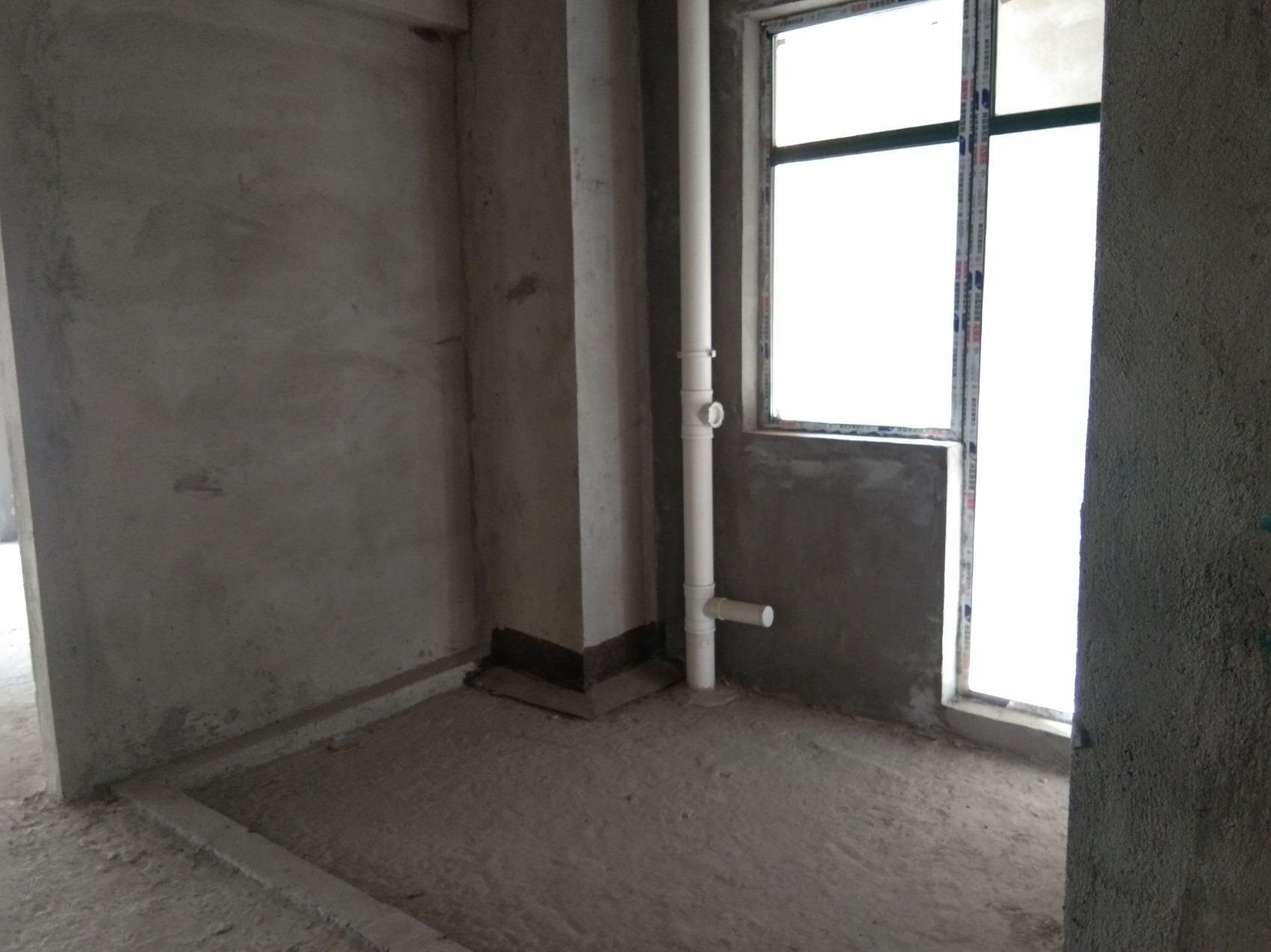 新城壹号五期毛坯小三房