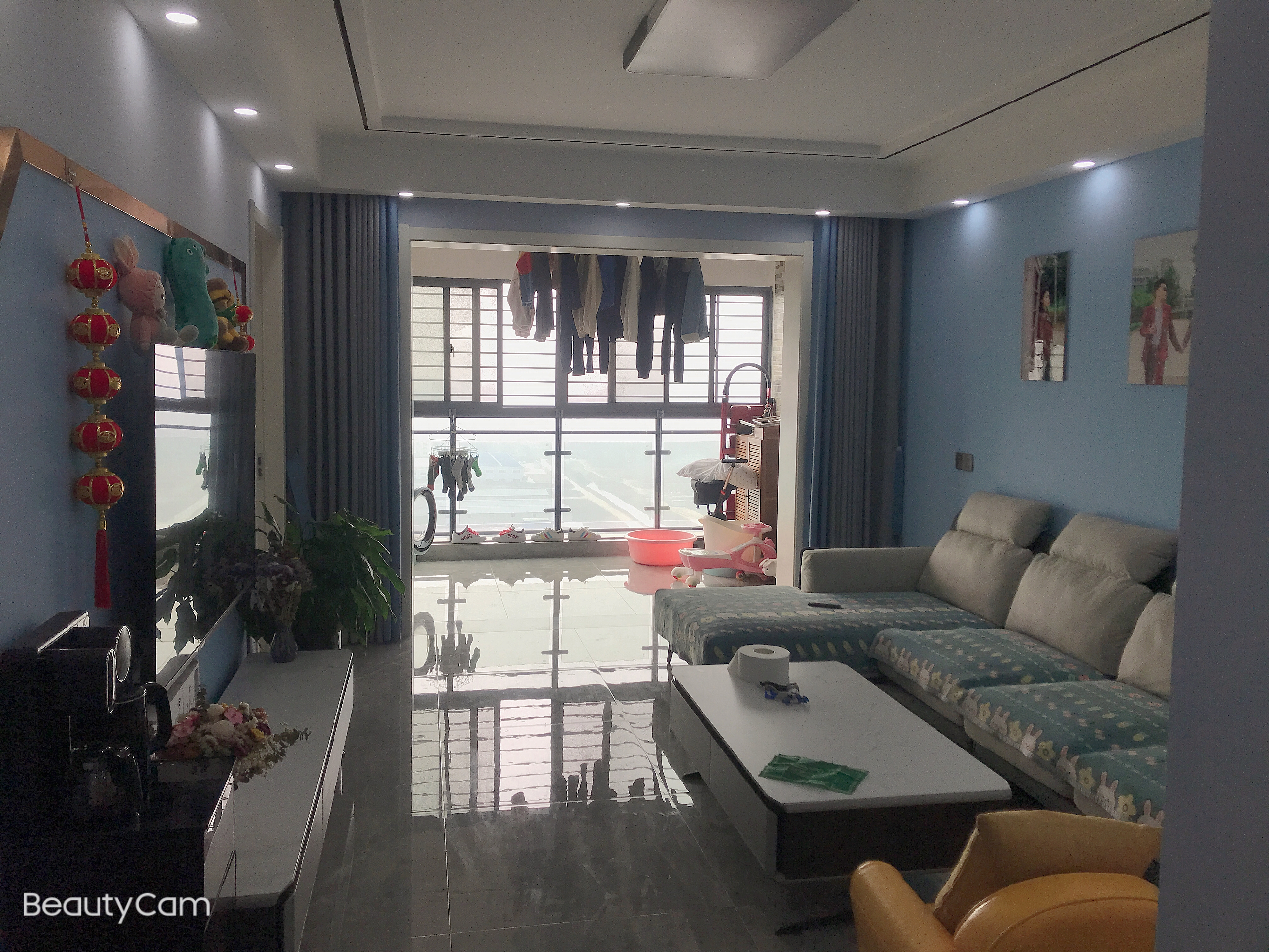 银湖城 仙桃站附近 小三室 电梯好楼层 采光好 业主诚心出售 看房方便