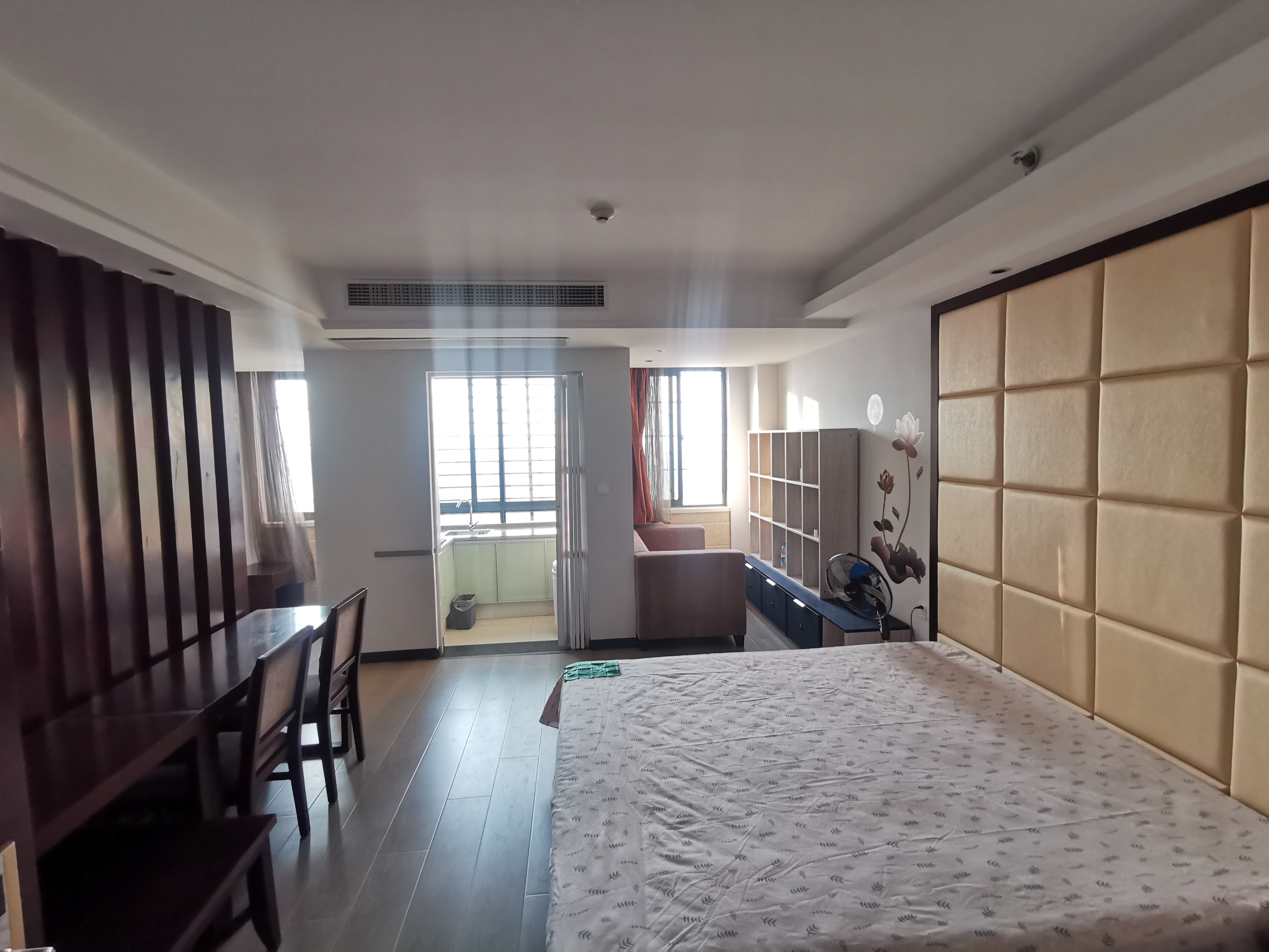 凯宾斯商城附近读三中全新精装房好楼层拎包入住可租可售