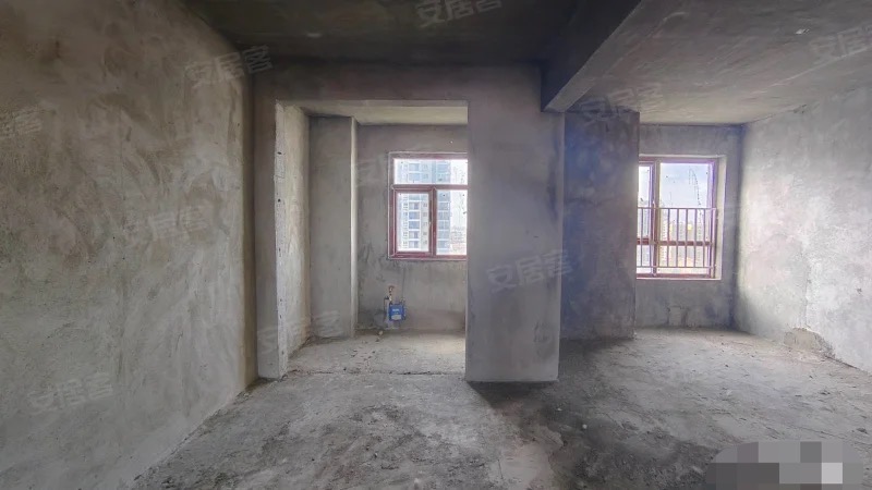 城南沔阳公馆，电梯中间楼层，边户，单价4990，南北通透，老证，元泰三中，