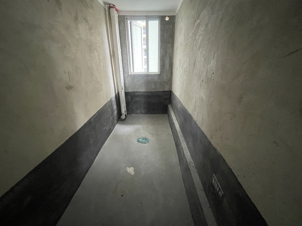 森林国际.毛坯三房.户型端正.楼层好.采光好