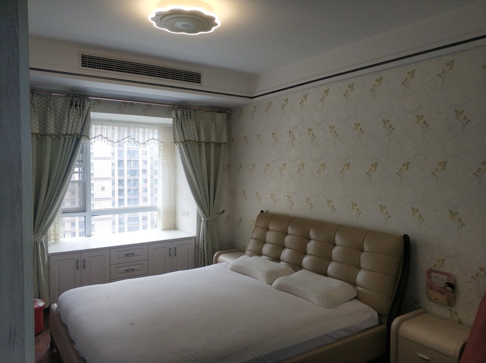 元泰未来城湖景房，116平三房两厅两卫全屋中央空调定制装修好