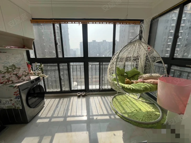 292，城南，精装小3房，电梯中间楼层，满五，税费低，新二中，步行沔阳公园，采光好