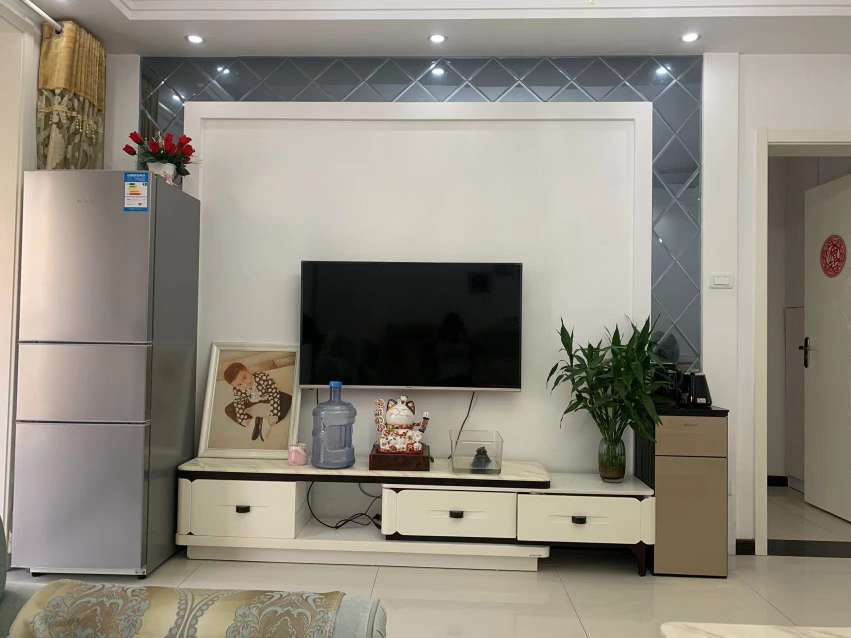 老城区临江雅苑三房两卫